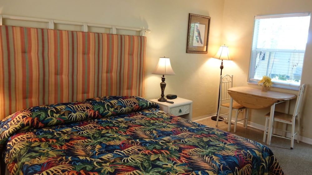 Ocean Inn 9/50