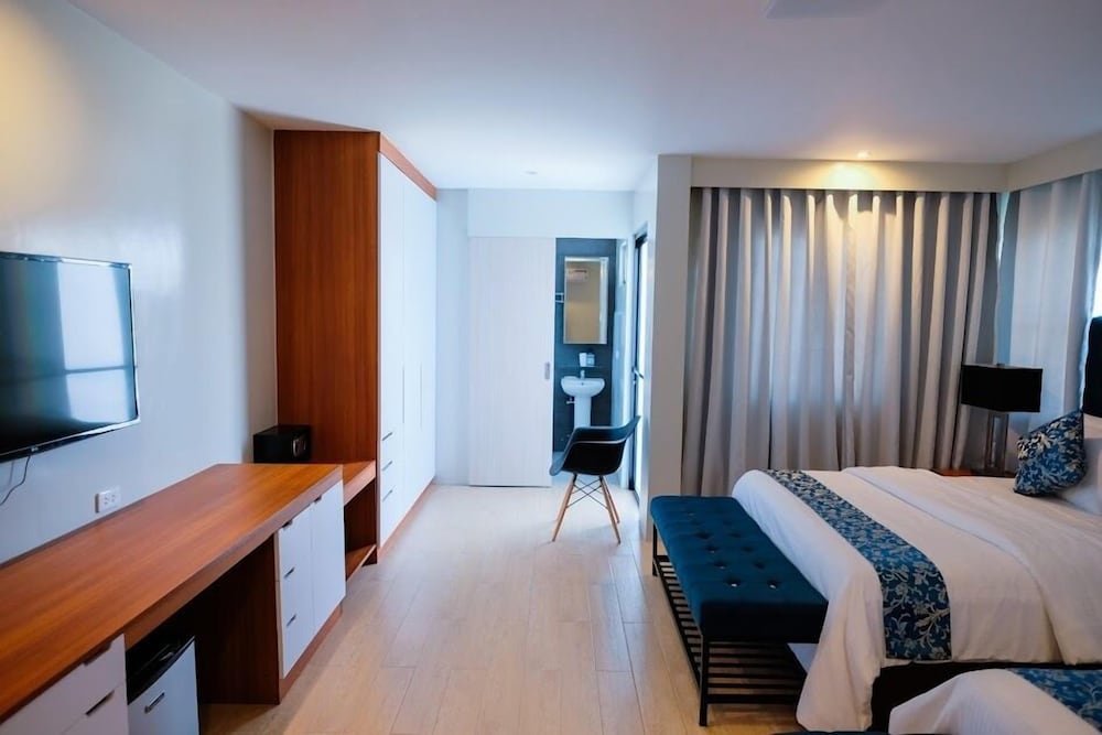 The Madeline Boutique Hotel & Suites 13/28