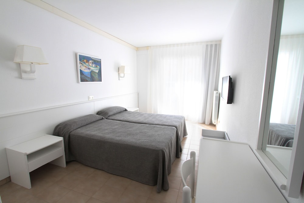 Hotel Garbi Park 9/27
