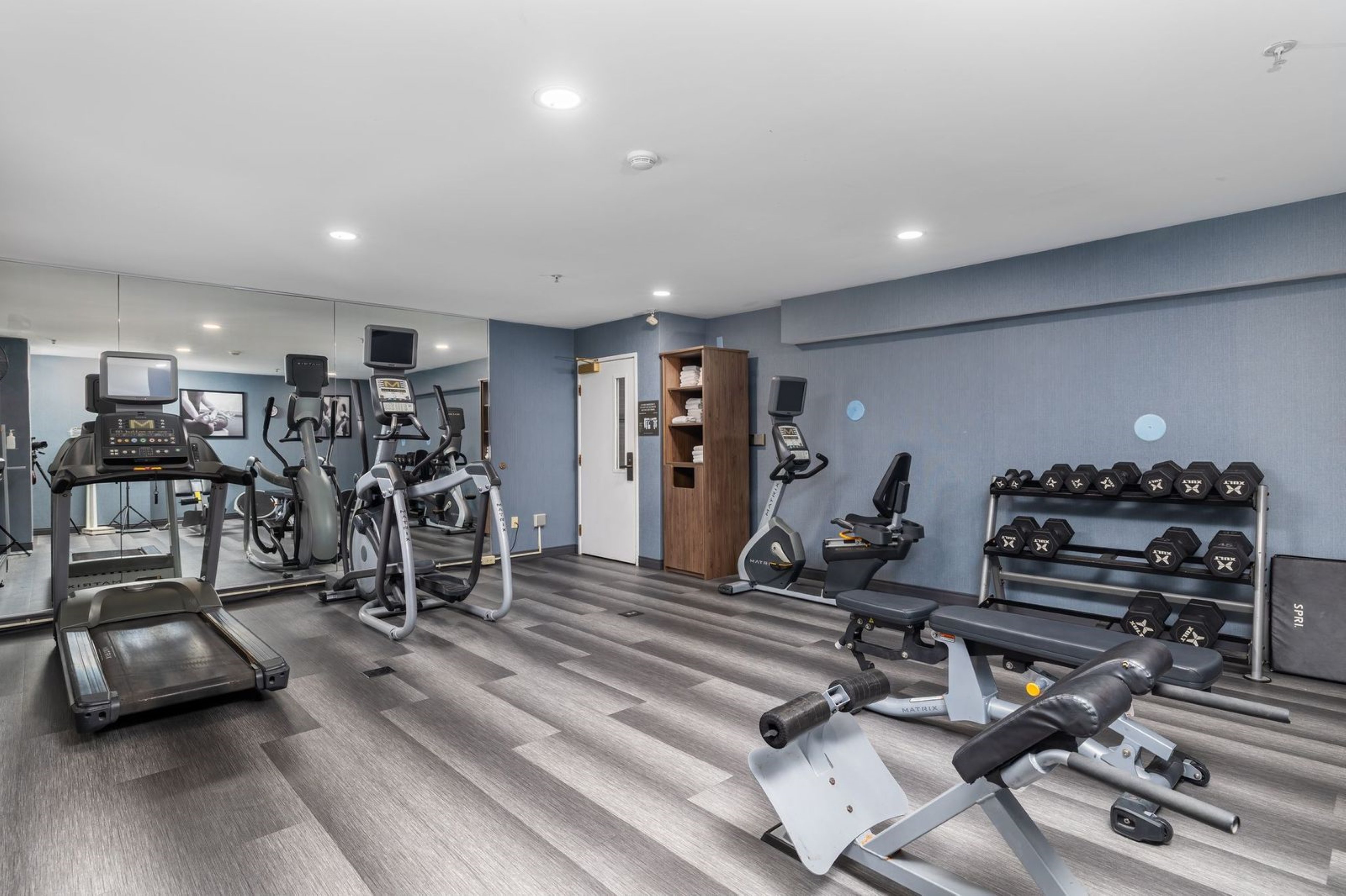 Staybridge Suites Madison-East 29/52
