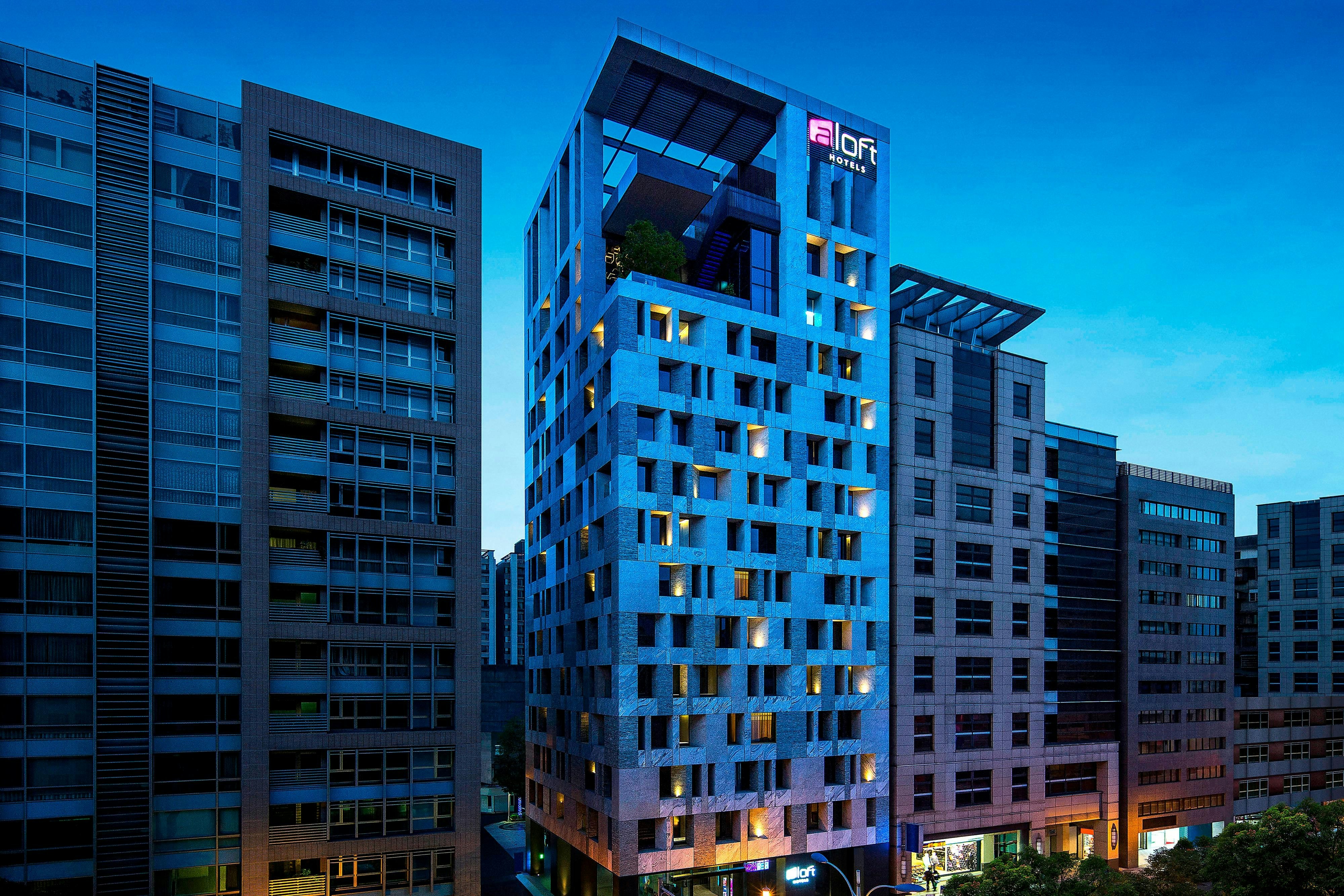 Aloft Taipei Zhongshan Hotel 2/36