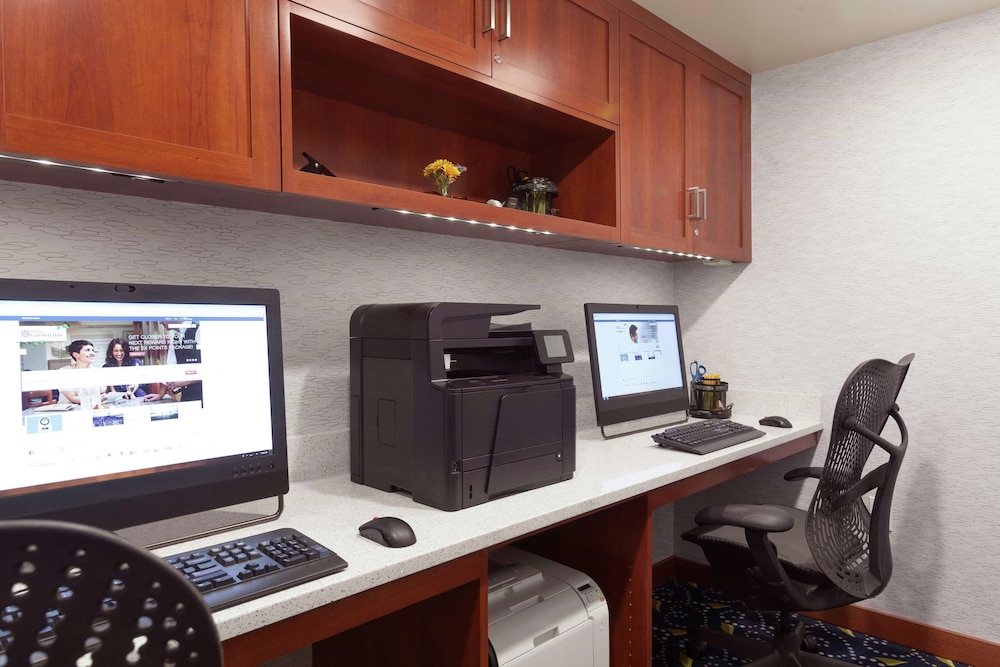 Hilton Garden Inn Lancaster 40/46
