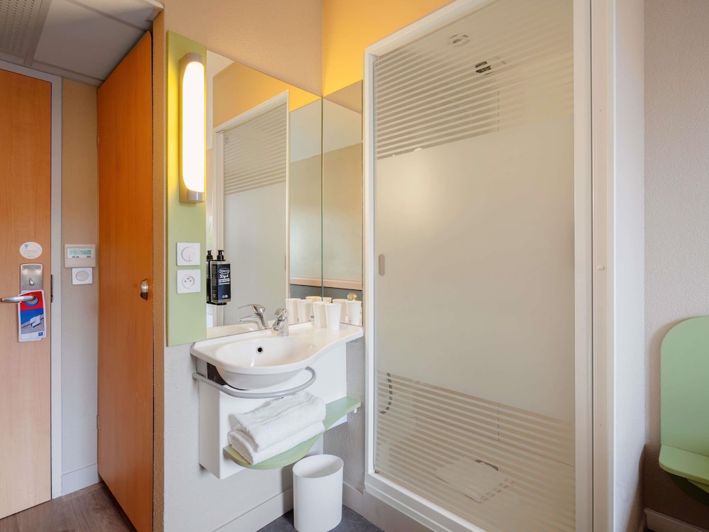 Ibis Budget Manosque Cadarache 47/50