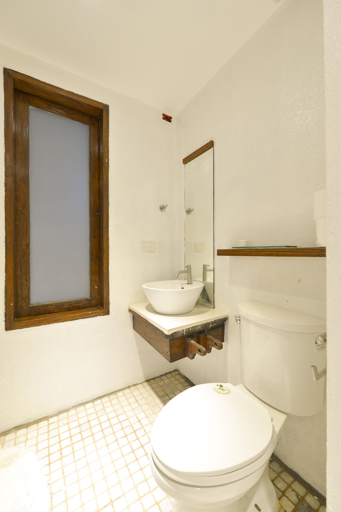 The Lazy Dog Bed And Breakfast 56/60