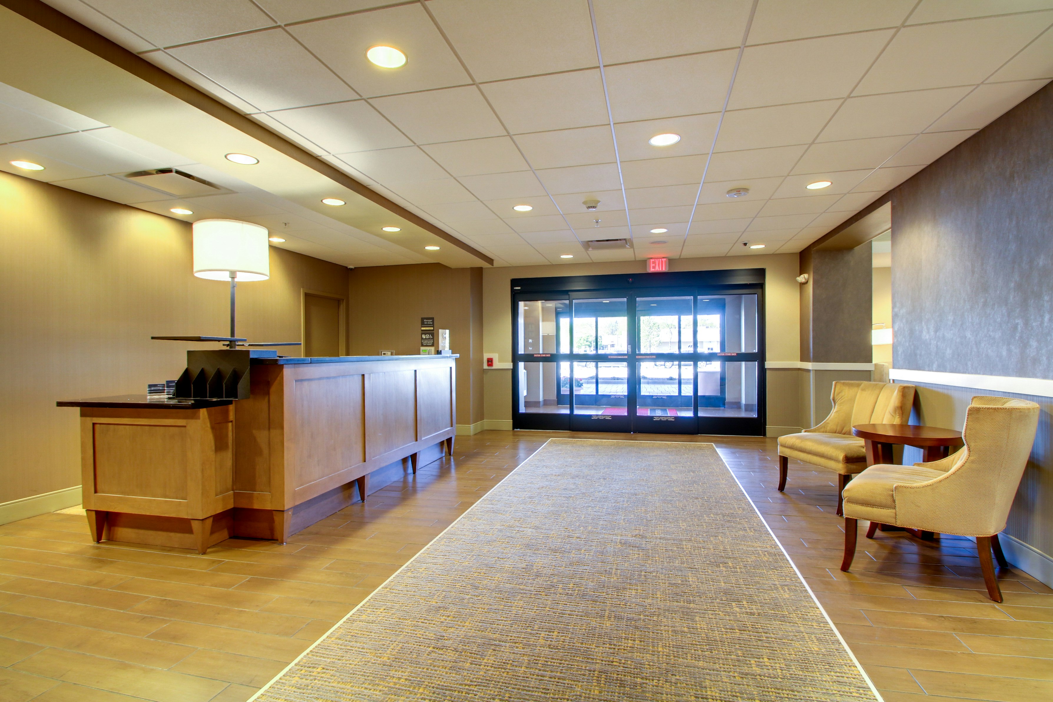 Hampton Inn & Suites Milwaukee West 11/64