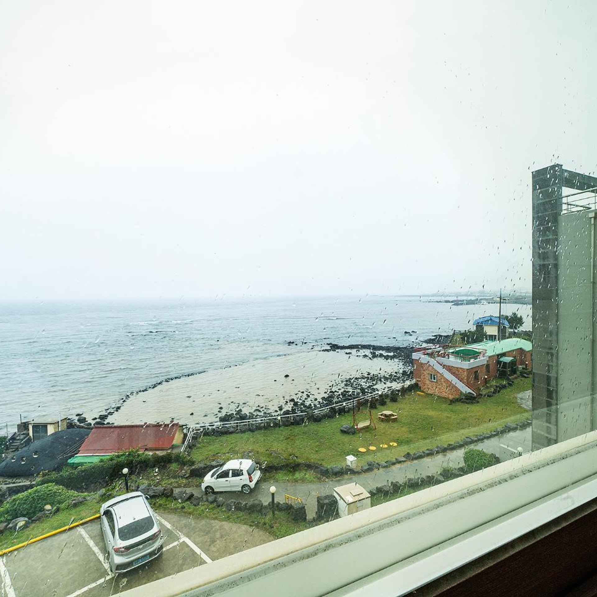 Fantastic Ocean View Sydney Hotel 44/51