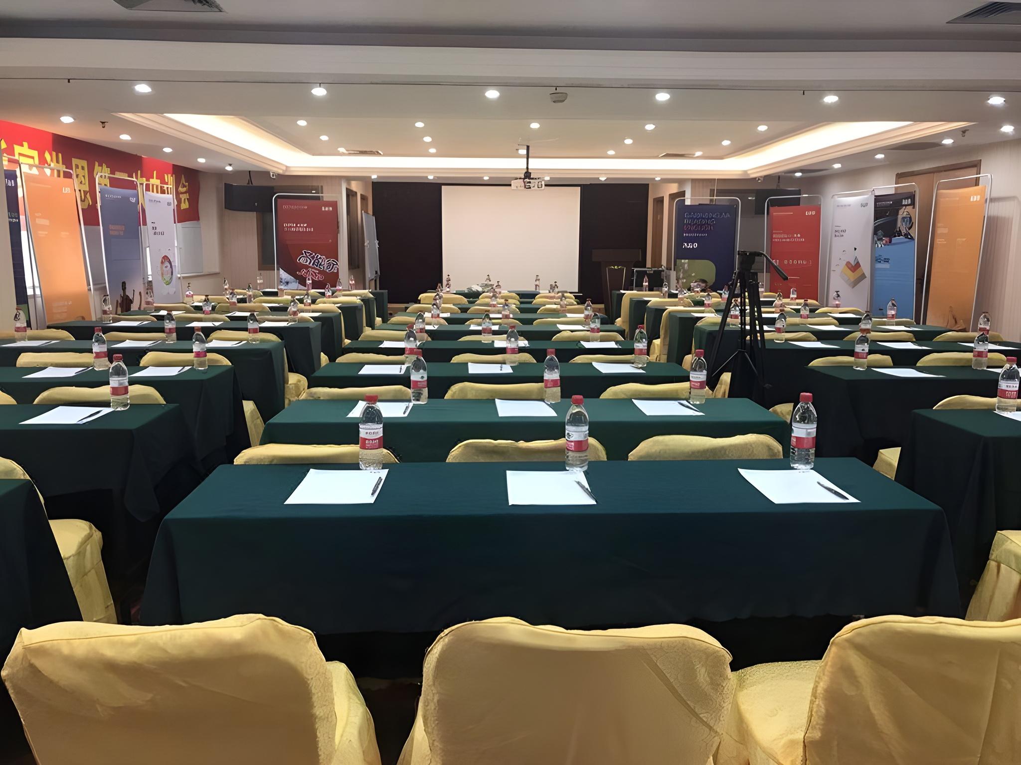 Vienna Hotel (Xiamen Airport, Jiangtou Metro Station) 37/51