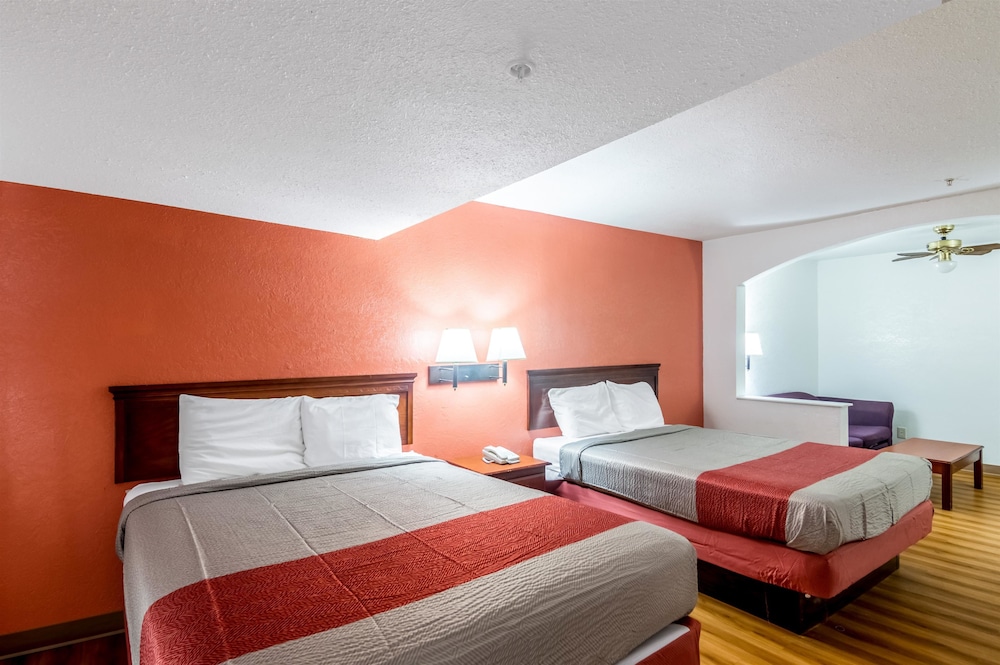 Motel6 Oklahoma City, OK 24/55