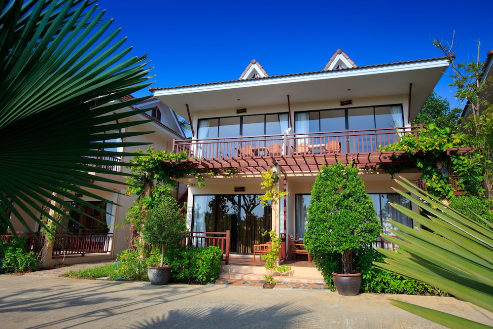 Chawalun Resort 1/50