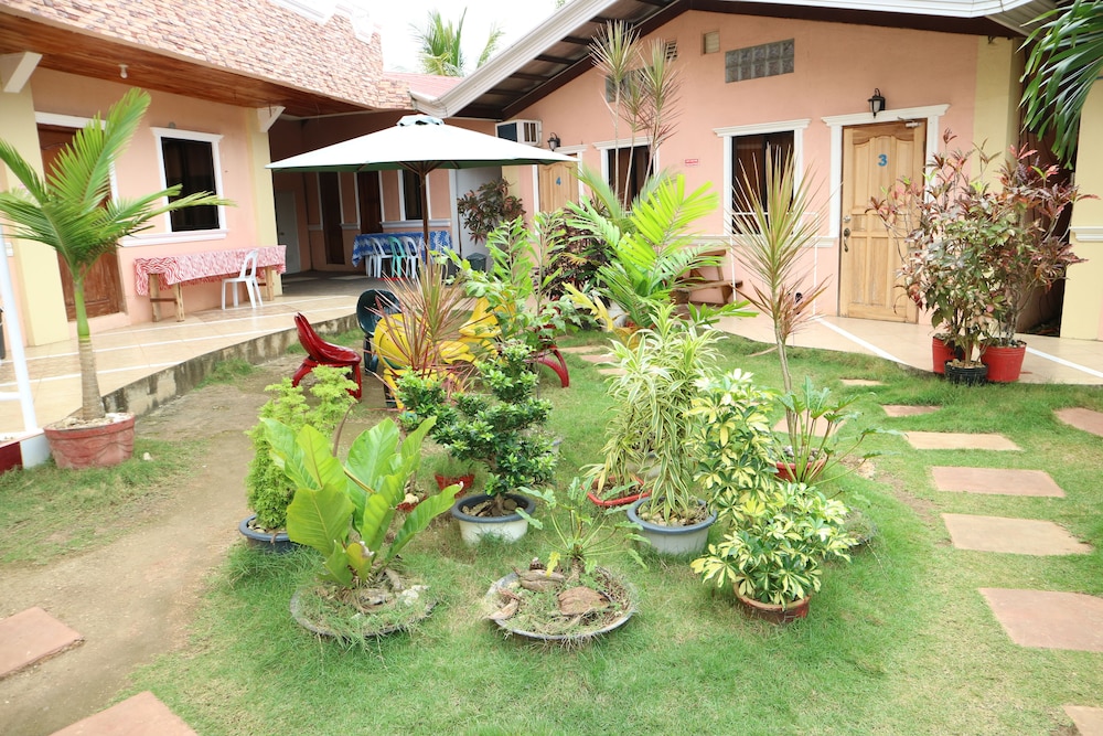 Coco Mango's Place 17/66