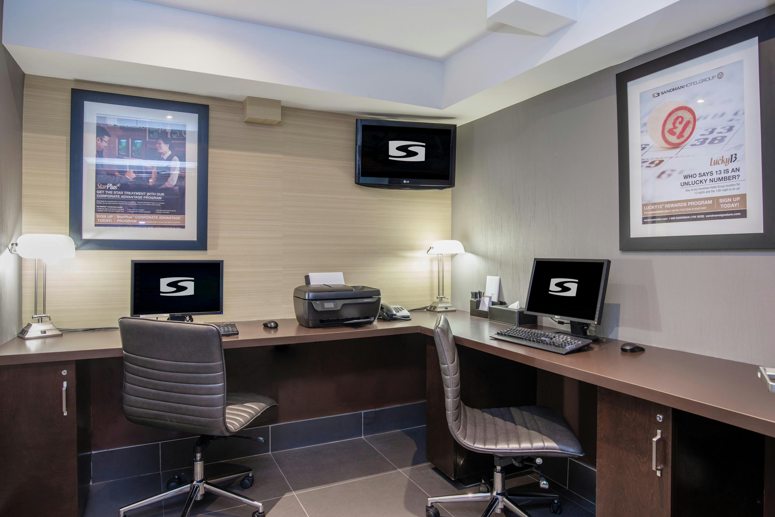 Sandman Hotel & Suites Abbotsford 27/36