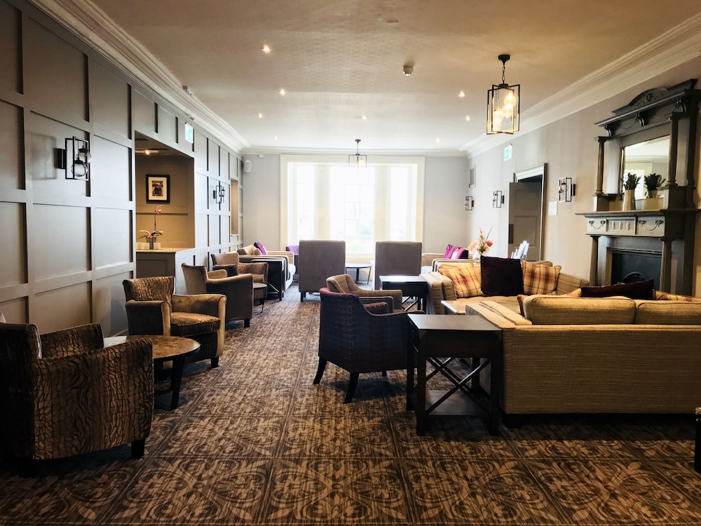 Gretna Hall Hotel 40/45