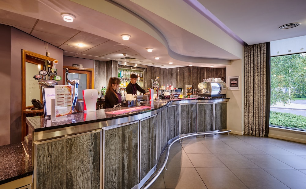 Stirling Court Hotel 6/63