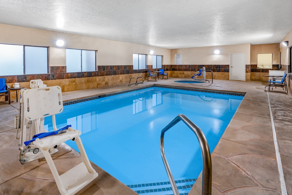 swimming pool spa