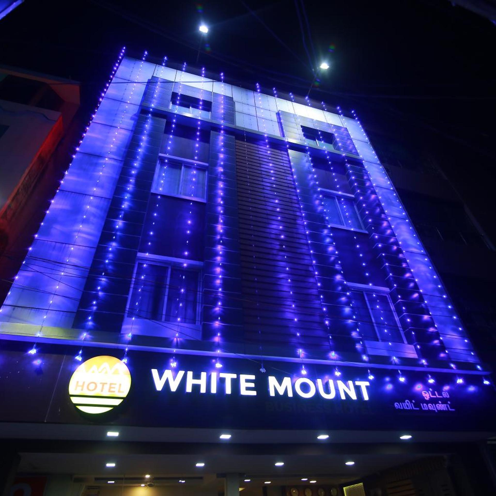 Hotel White Mount 1/50