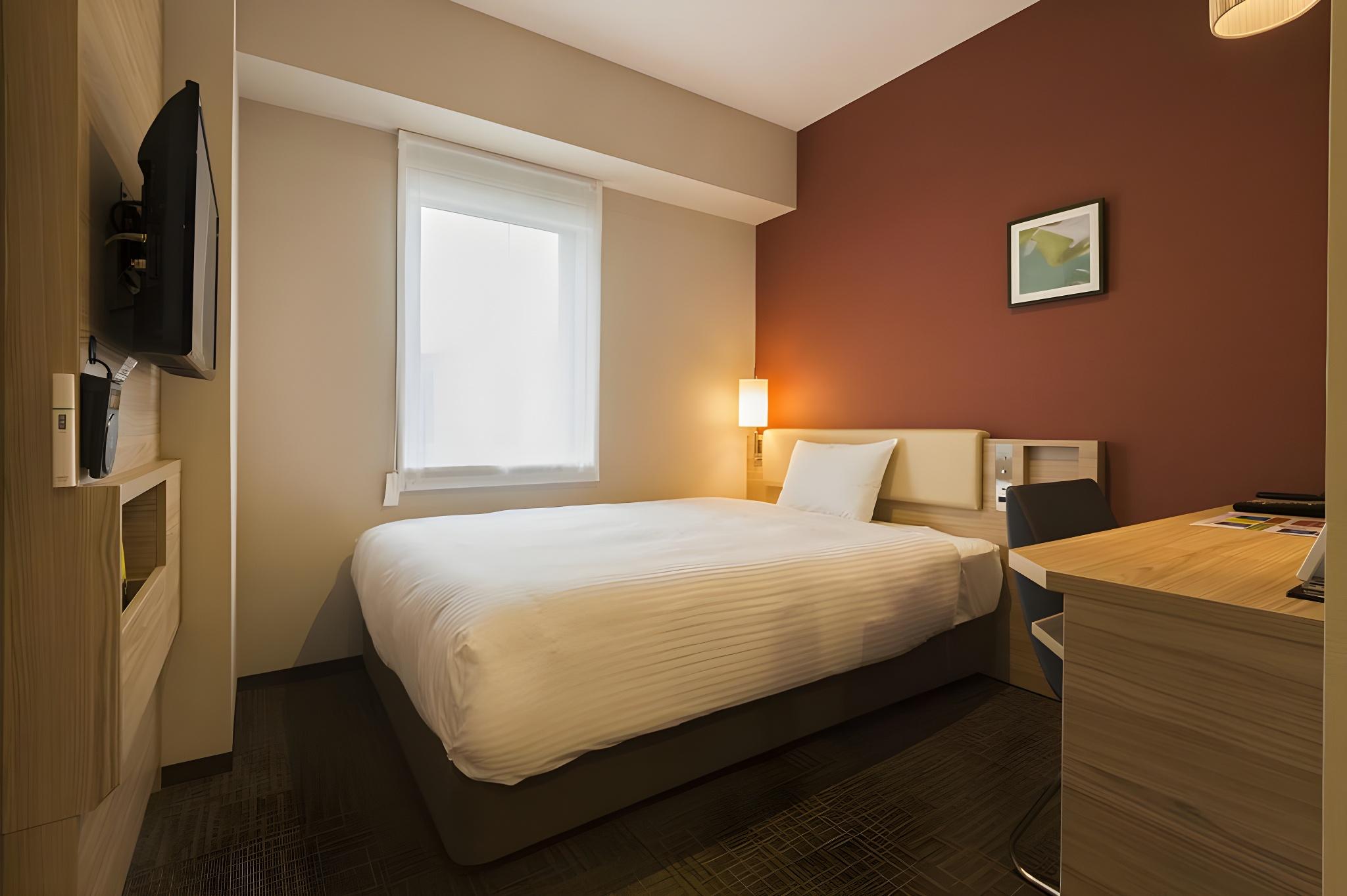Semi Room, Single, Semi Double Bed