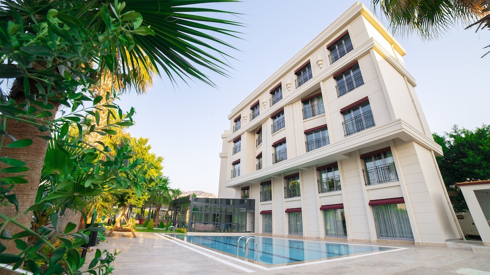 Leaf Port Boutique Hotel 6/50