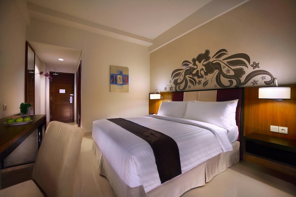Aston Bojonegoro City Hotel 9/35