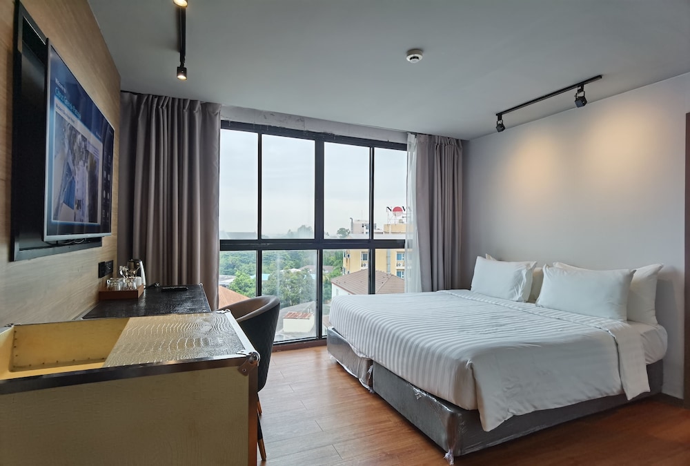 Room, King Bed, City View, No Balcony، Citrus Grande Hotel Pattaya By Compass Hospitality 3/7