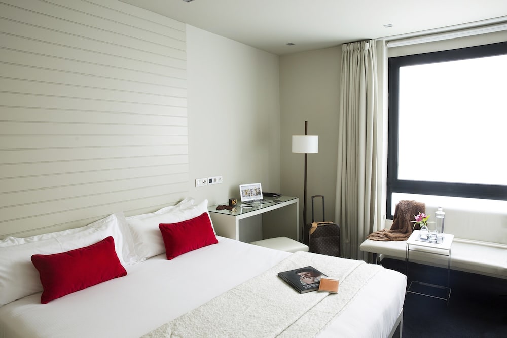 Miro Hotel 25/70
