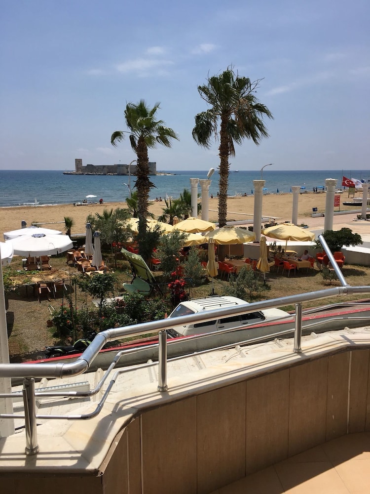 Peri Hotel 31/39