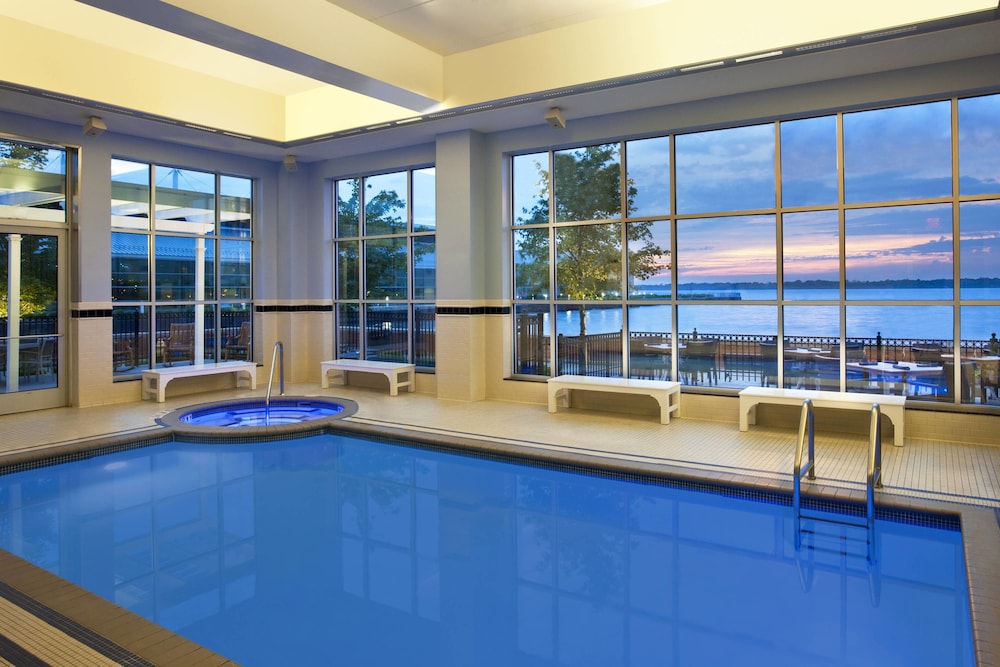 Sheraton Erie Bayfront Hotel 7/43