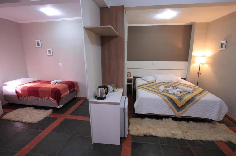 Aardvark Inn Pousada 62/74
