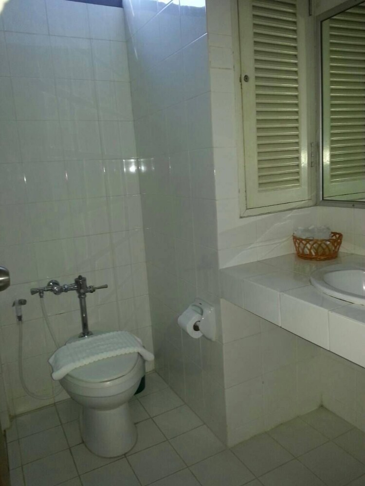 Takiab Beach Resort 62/64