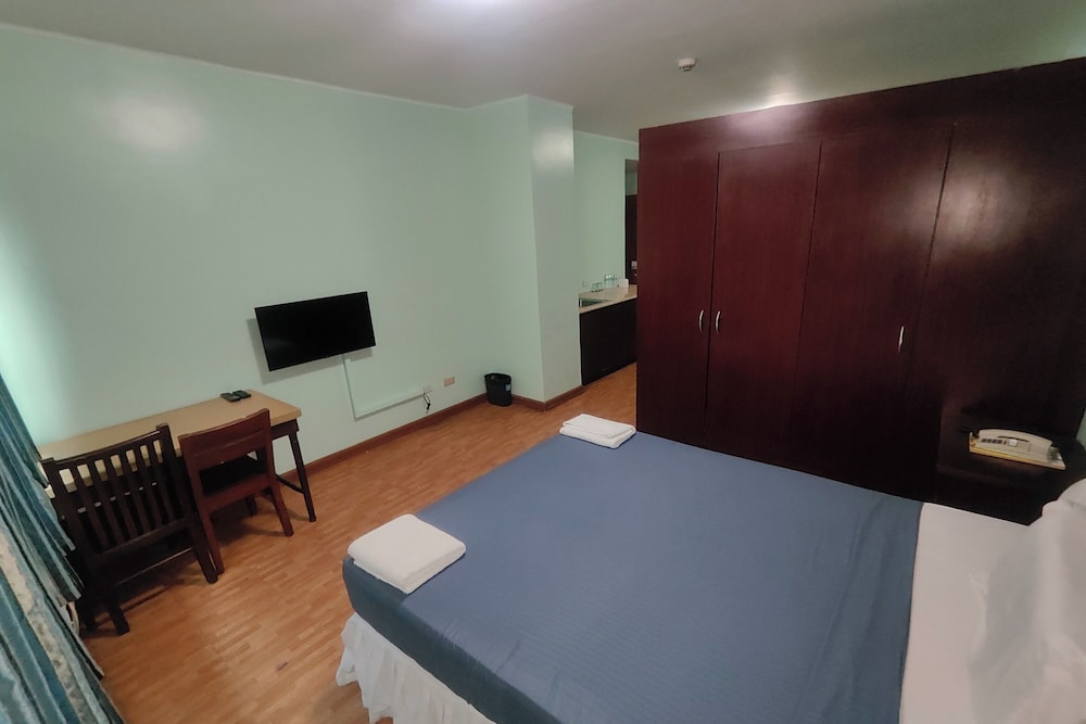 Oftana Suites 30/48