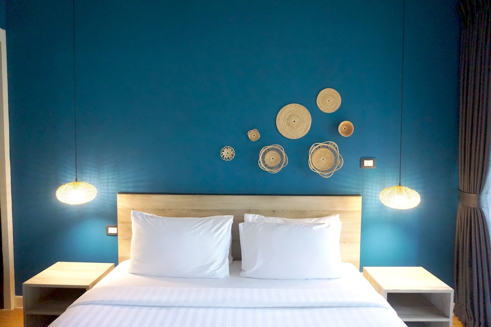 THE SIGNATURE PHUKET RESORT AND RESTAURANT 46/70