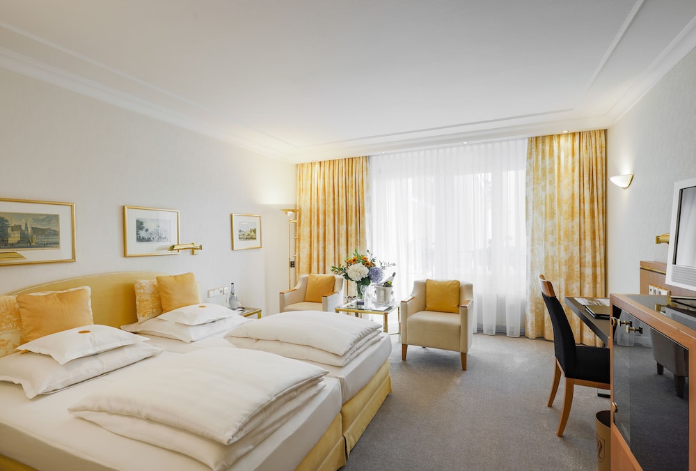 Room, Double Bed, Garden View, Balcony