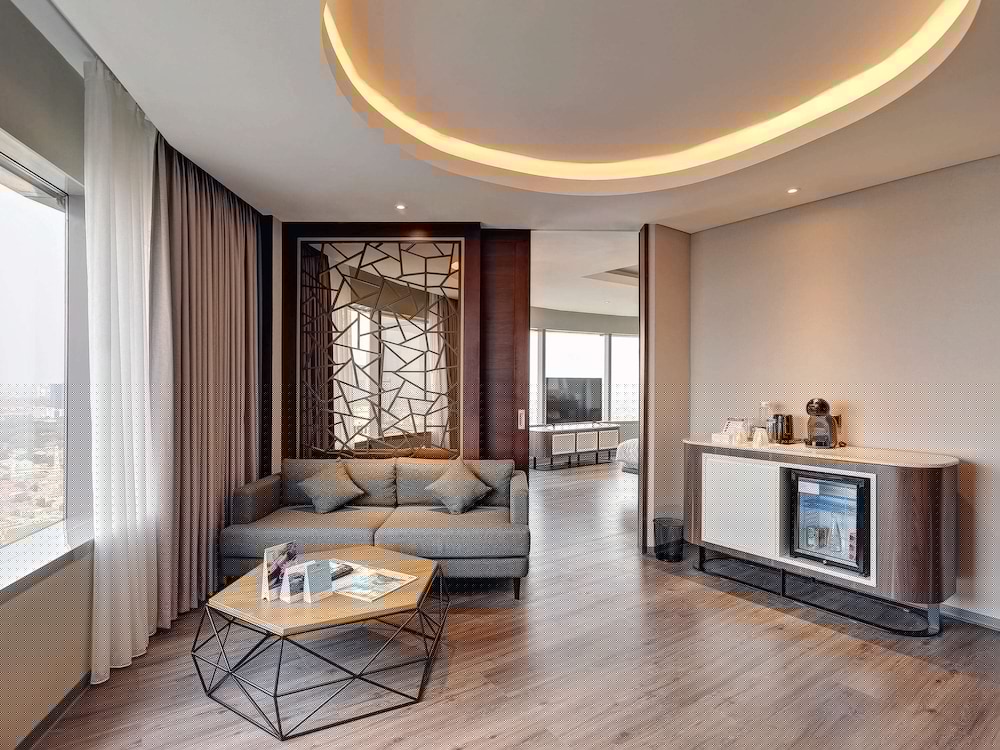 Mercure Jakarta Gatot Subroto 45/78