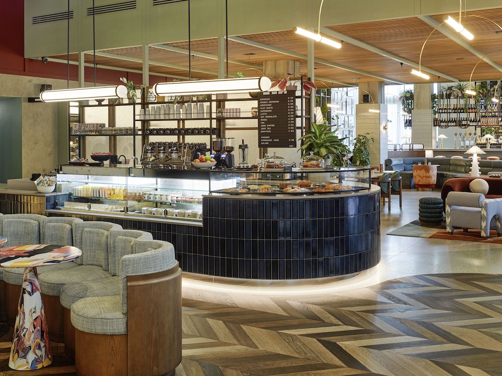 TRIBE London Canary Wharf 11/61