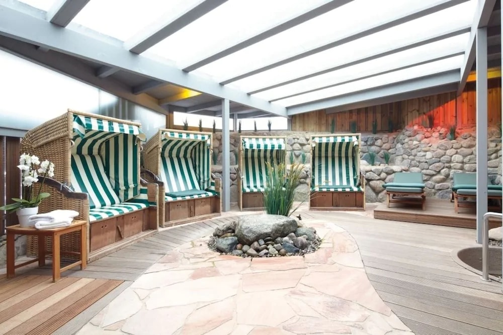 Ambassador Hotel Spa 26/50