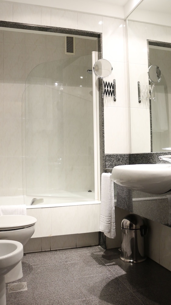 Hotel Clarin 39/40