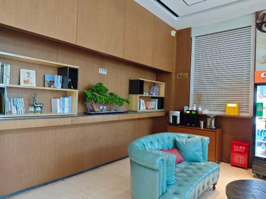 Haoyi Hotel 42/50