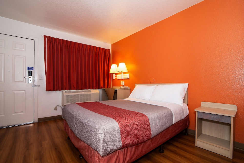Motel6 Belmont, CA San Francisco Redwood City 27/61