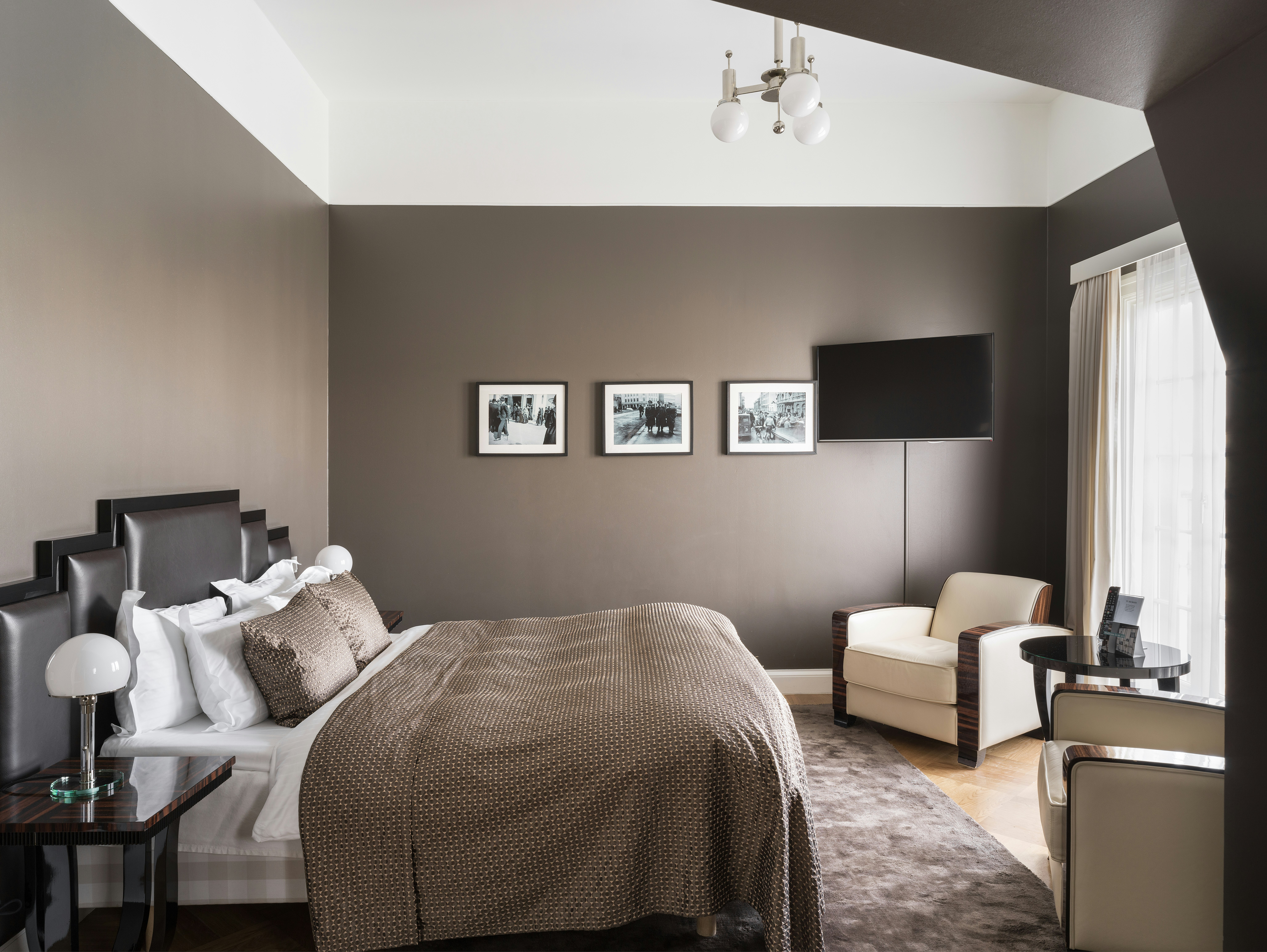 Deluxe, Double Bed
