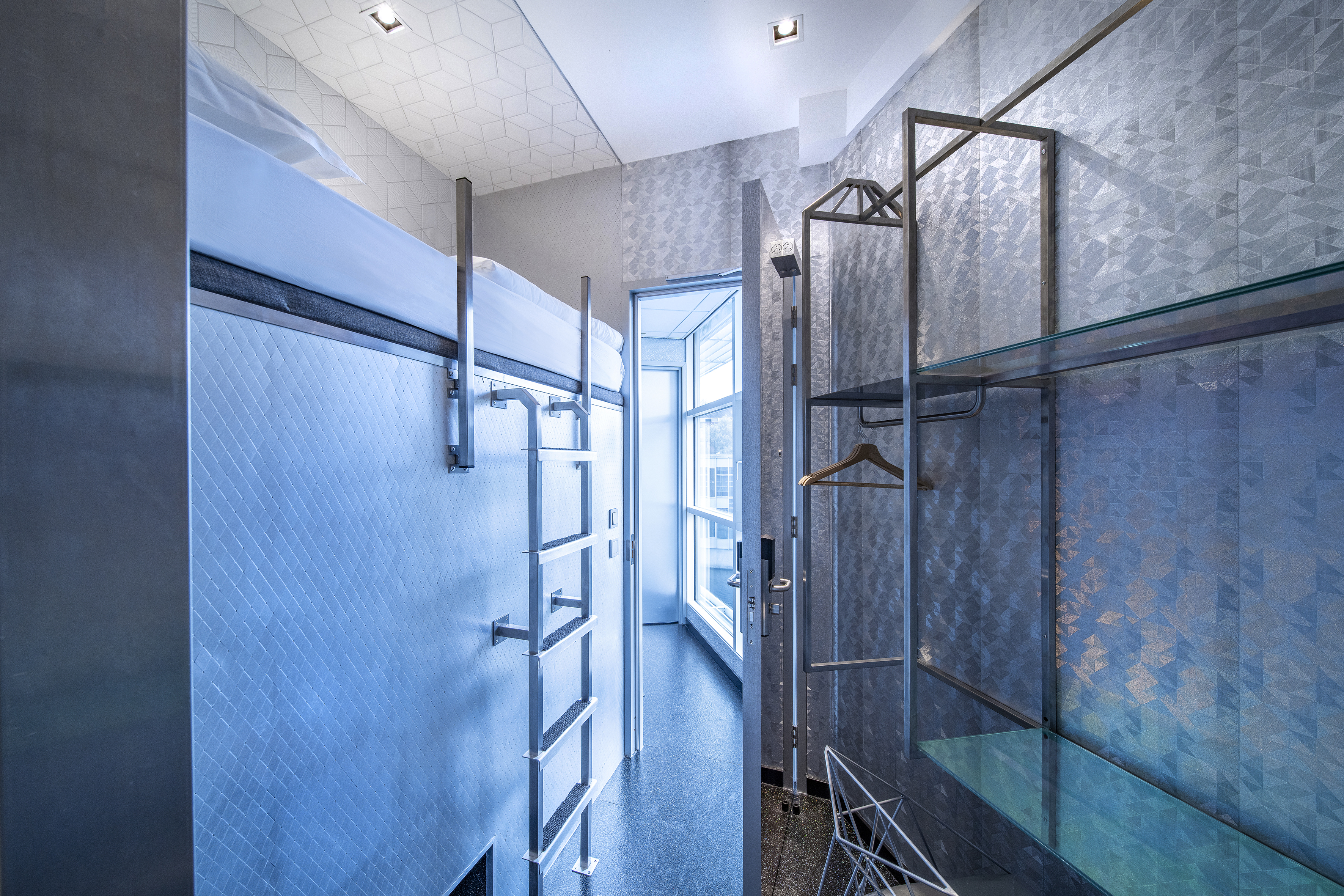Diamond Capsule Hotel Amsterdam South 32/32