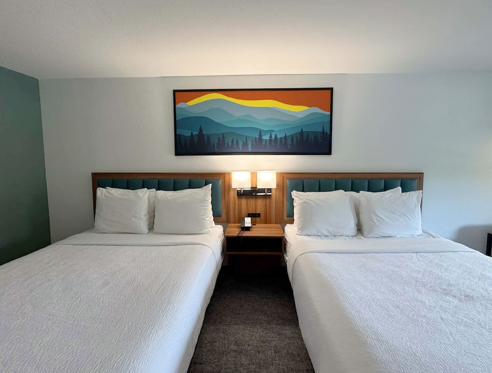 غرفة قياسية بسريرين كوين، Best Western Johnson's Inn Downtown Gatlinburg 3/8