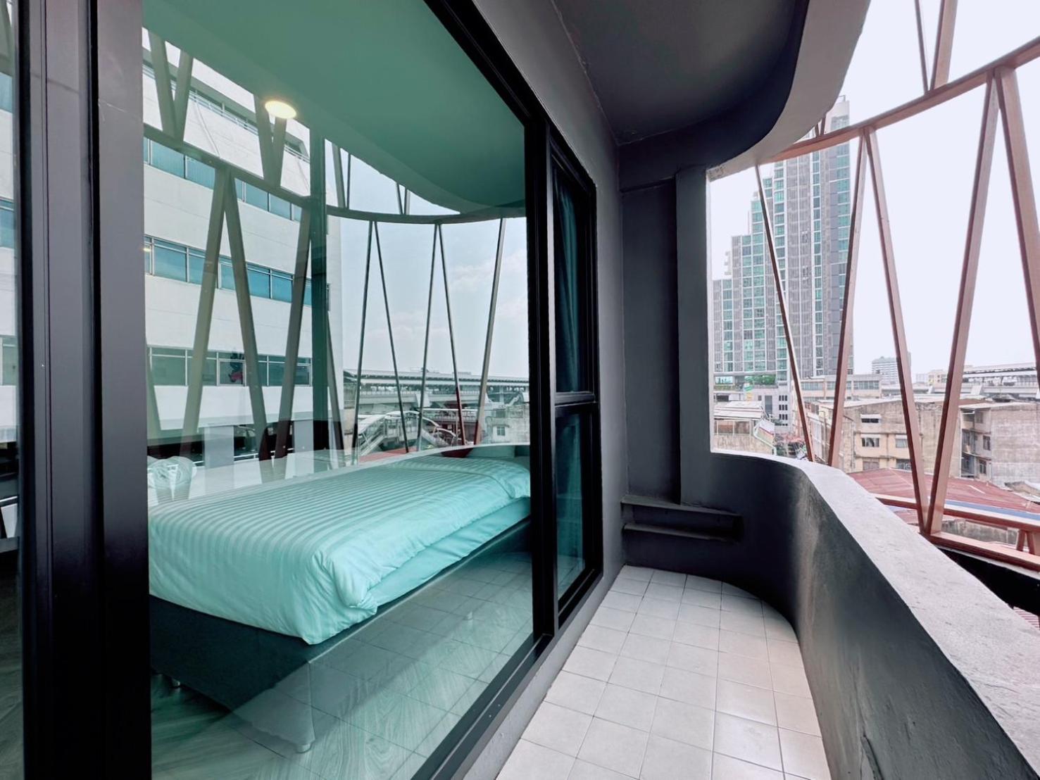 14 Sathorn Hotel 25/42