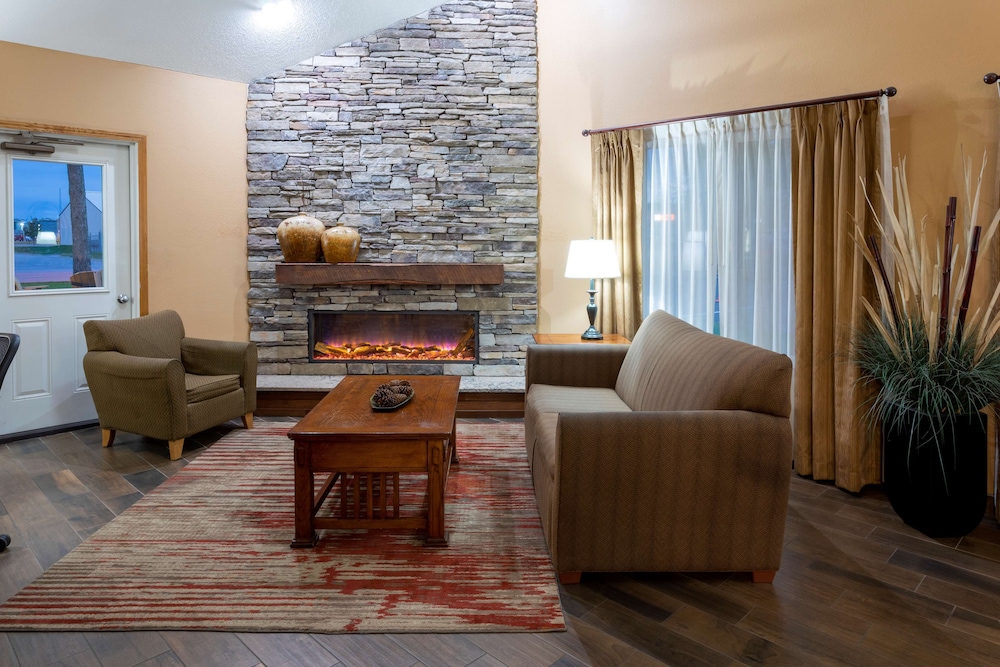 Grandstay Hotel Suites 36/50