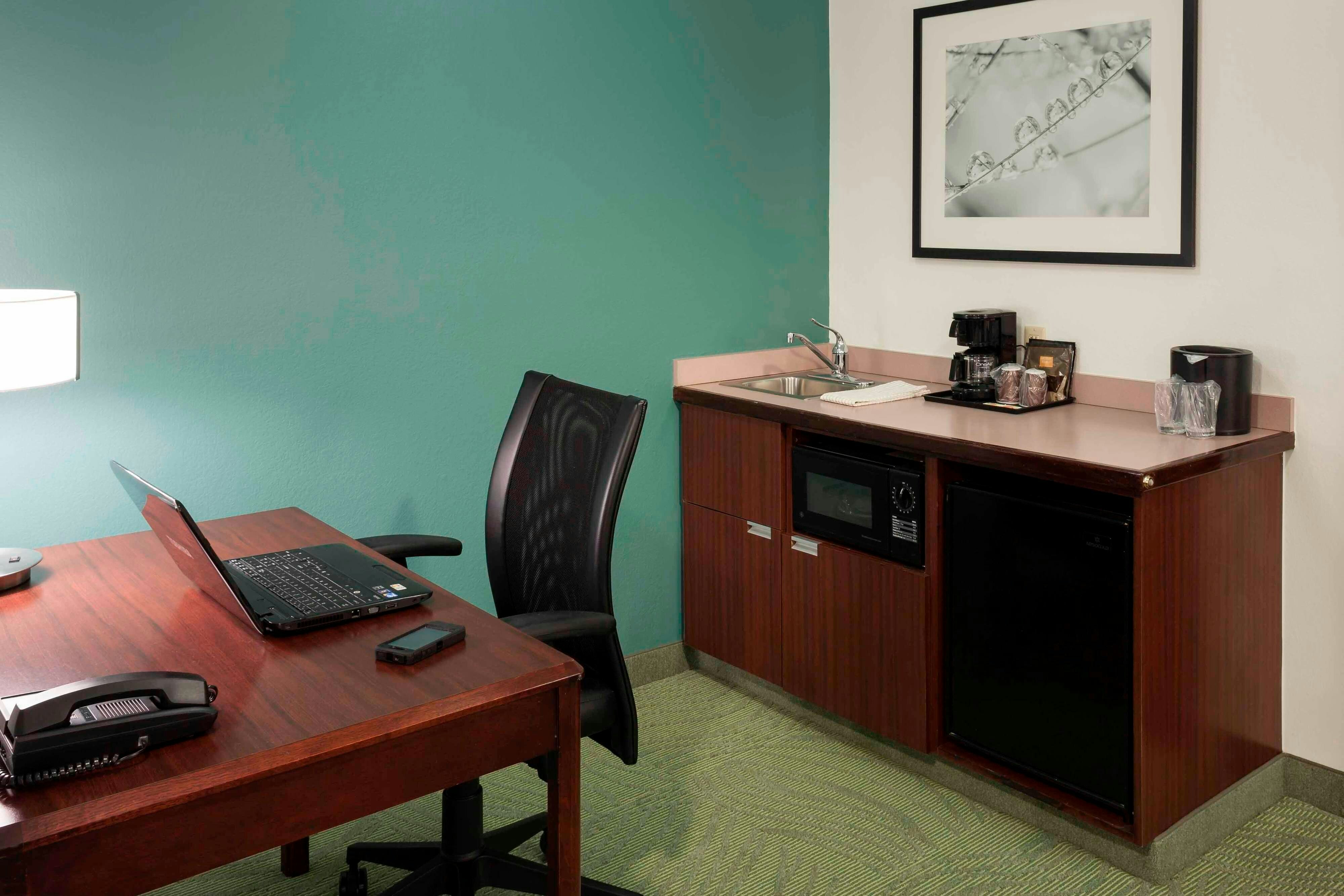 Springhill Suites By Marriott Overland Park 21/23