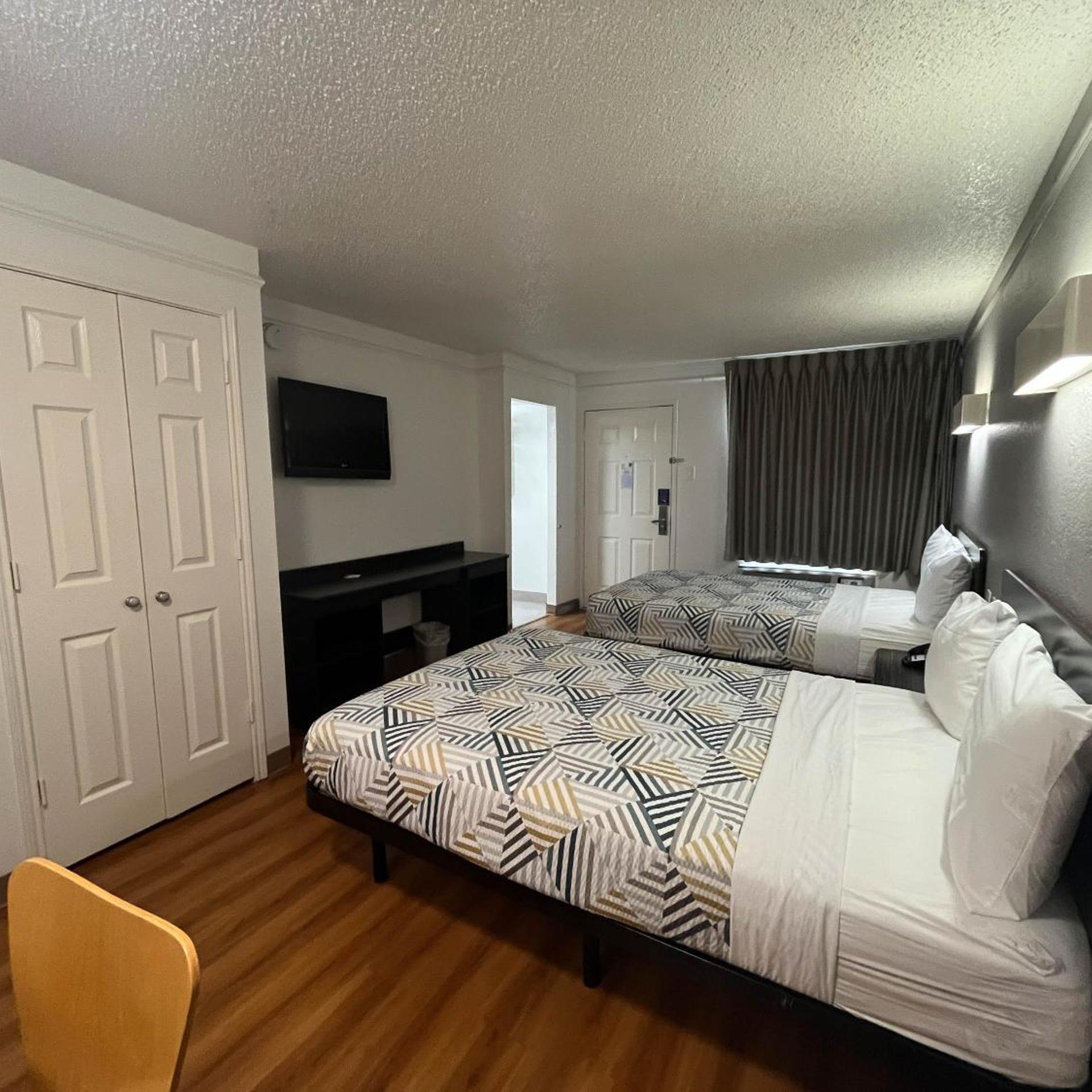 Studio6 Studio6 Suites Euless, TX – DFW West 22/48
