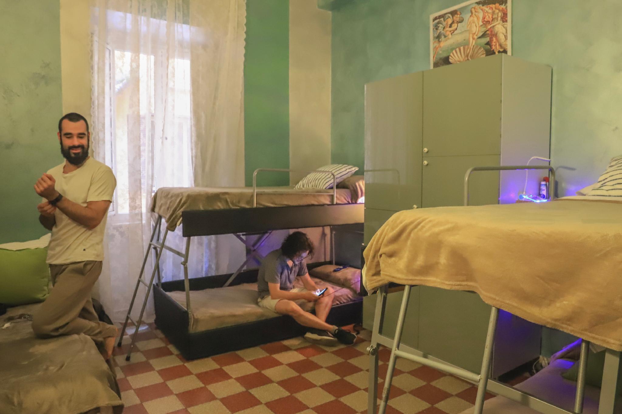 Private, 2 Bunk Beds
