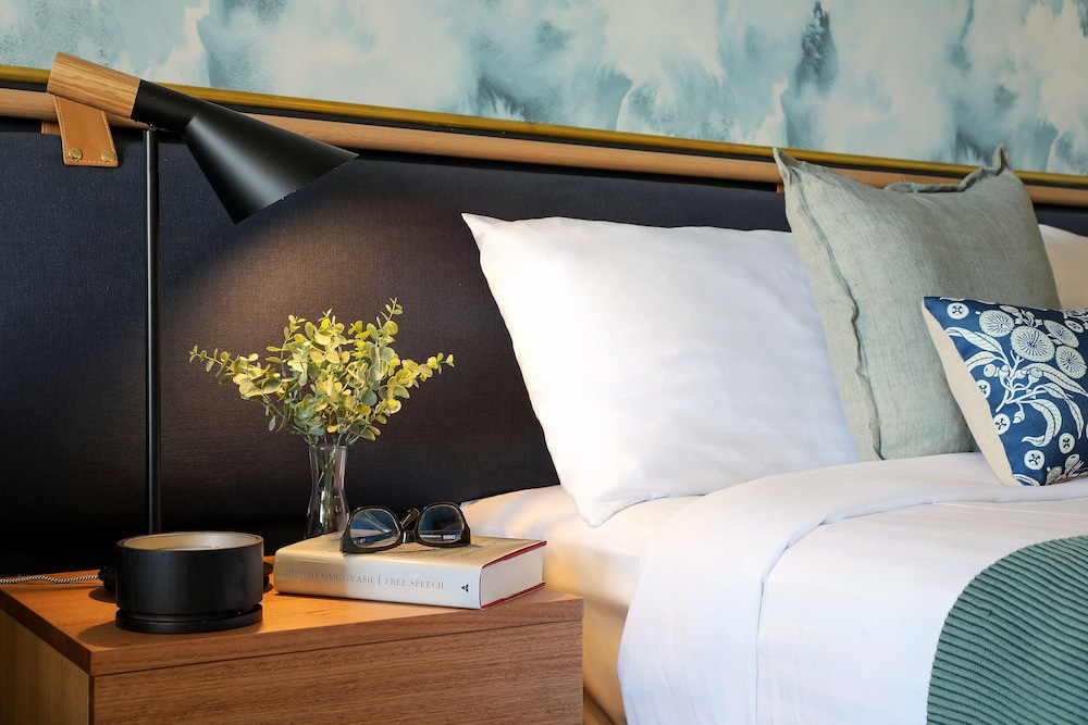 Coogee Bay Hotel Boutique 20/75