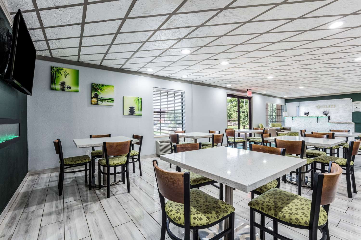 restaurant cafeteria