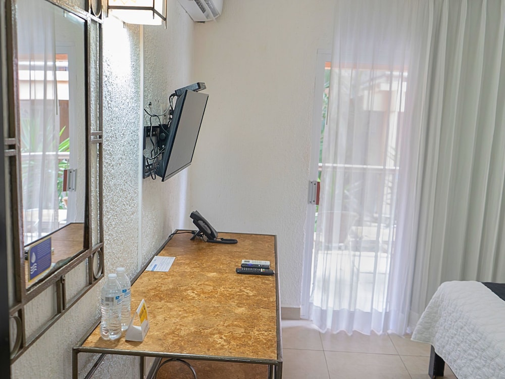 Tukan Hotel Playa del Carmen 38/65