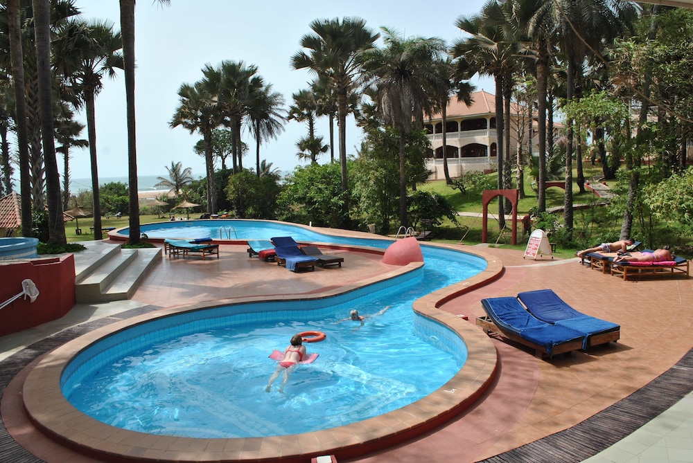 Lemon Creek Hotel Resort 22/32