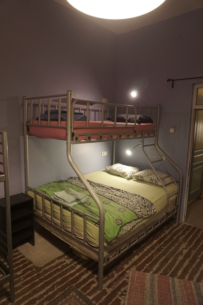 Chilloutlya Hostel&Bar 9/46